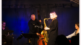 The FeMale Jazzart plays Brucbeckm